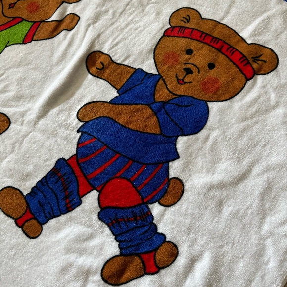 Vintage 1980’s Workout Bear Large Body Huggers Beach Bath Towel White - Picture 4 of 10